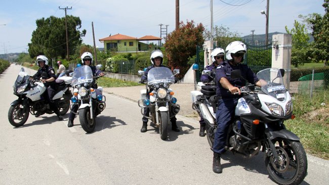 Αναβρασμός στους Ρομά για τους αστυνομικούς στους καταυλισμούς: "Θα κατεβούμε στην Αθήνα με λεωφορεία"