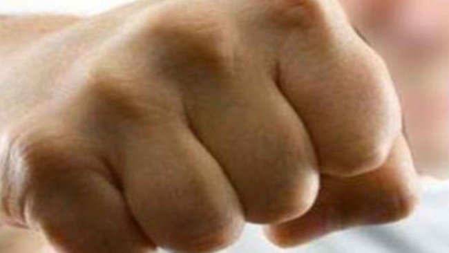 Σοκ: Νταήδες με γροθιές και κλωτσιές έδερναν όλη νύχτα στο Ηράκλειο