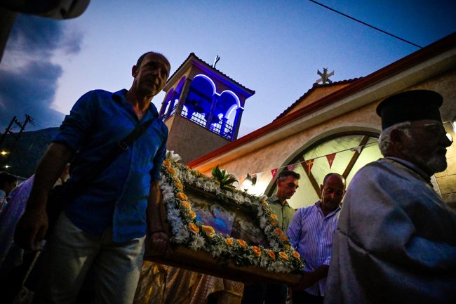ΔΕΚΑΠΕΝΤΑΥΓΟΥΣΤΟΣ