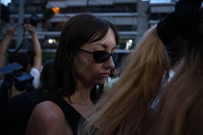 κηδεια μαζωνακη νικαια