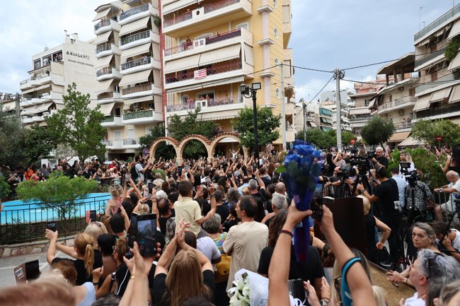 Μαζωνάκης