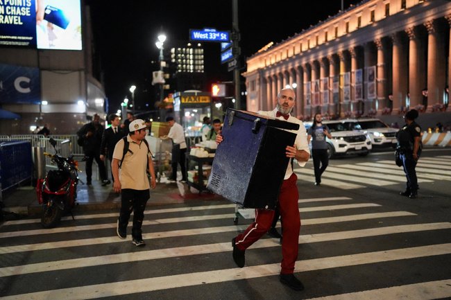 ΕΚΔΗΛΩΣΕΙΣ ΓΑΜΟΣ ΤΕΪΛΟΡ ΣΟΥΙΦΤ ΝΕΑ ΥΟΡΚΗ