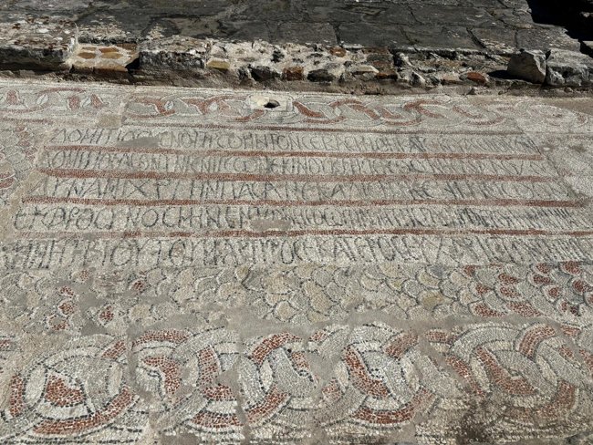 Τα εντυπωσιακά ψηφιδωτά της Βασιλικής Α'