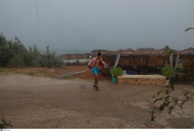 καλοκαιρι βροχη