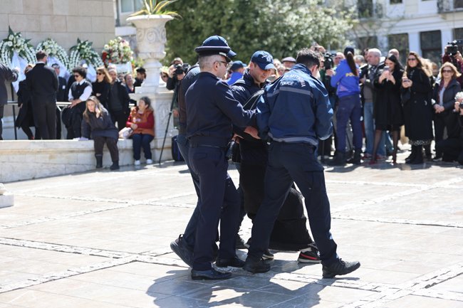 ΕΛΕΝΗ ΛΟΥΚΑ ΚΗΔΕΙΑ ΜΑΡΙΝΕΛΛΑΣ