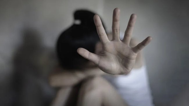 Μεσαίωνας στο Ηράκλειο: Τη μαστίγωσε με καλώδιο επειδή αρνήθηκε να τον ακολουθήσει