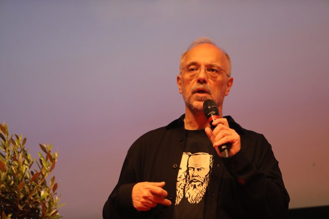ΘΑΝΑΣΗΣ ΑΥΓΕΡΙΝΟΣ