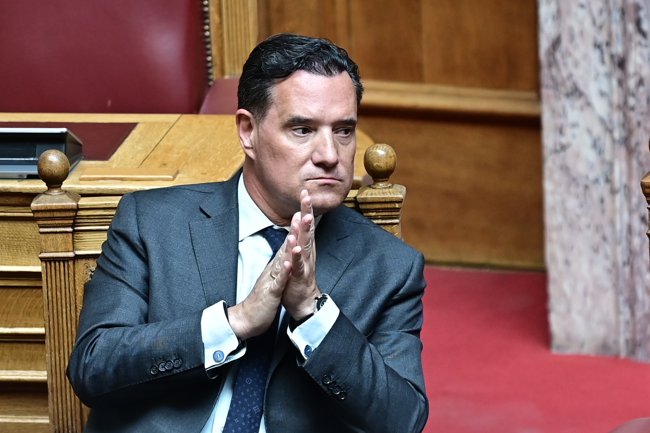 Κόντρα Γεωργιάδη - Χρηστίδη στη Βουλή: "Ο Ανδρουλάκης λέει ψέματα για το πώς ενοικιάστηκε το ακίνητο"