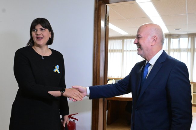 Λάουρα Κοβέσι: Συνάντηση της Ευρωπαίας Εισαγγελέως με Χρυσοχοΐδη