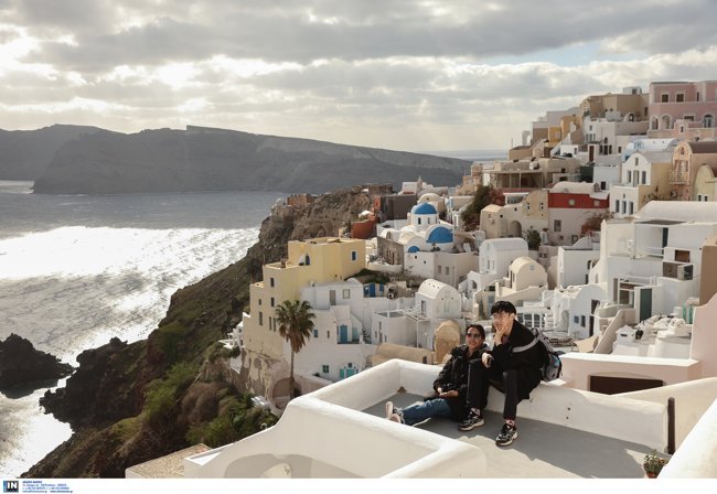 Σαντορίνη, επιστρέφουν οι κάτοικοι μετά την σεισμική ύφεση- Σε επιφυλακή οι επιστήμονες