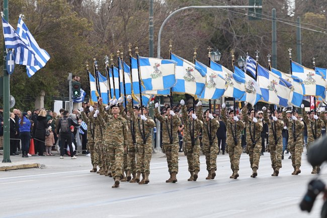 στρατιωτικη παρελαση 25η μαρτιου αθηνα
