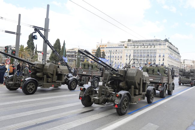 στρατιωτικη παρελαση αθηνασ 25η