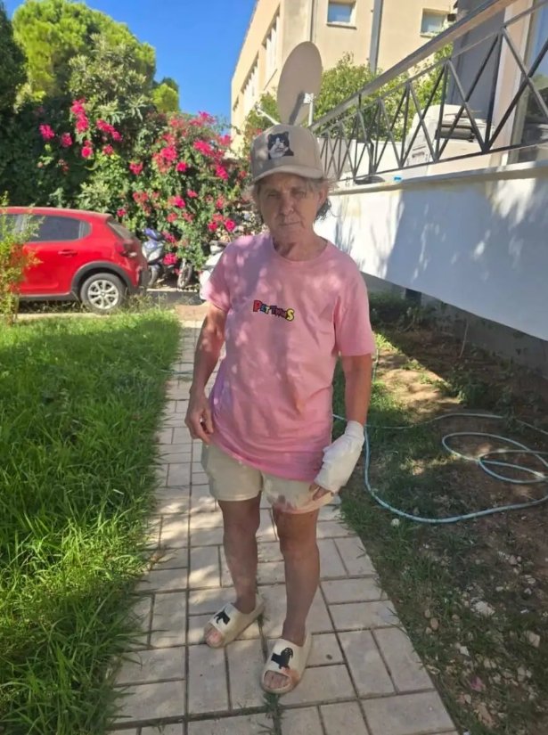ΣΚΥΛΟΣ ΤΣΙΤΣΙΠΑ