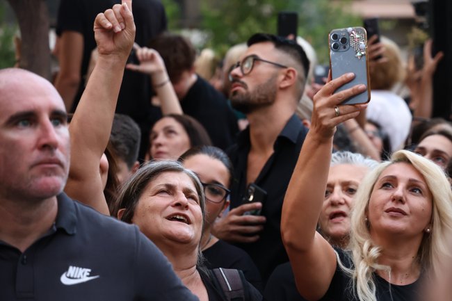 κηδεια μαζωνακη νικαια