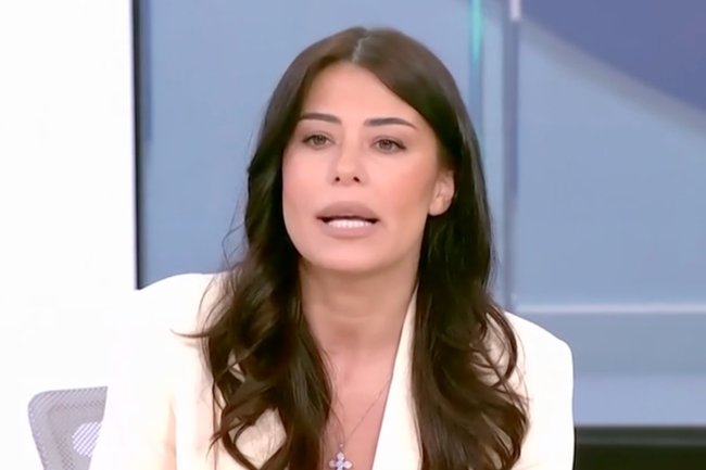 Έξαλλη η Λατινοπούλου με τη Φον ντερ Λάιεν: