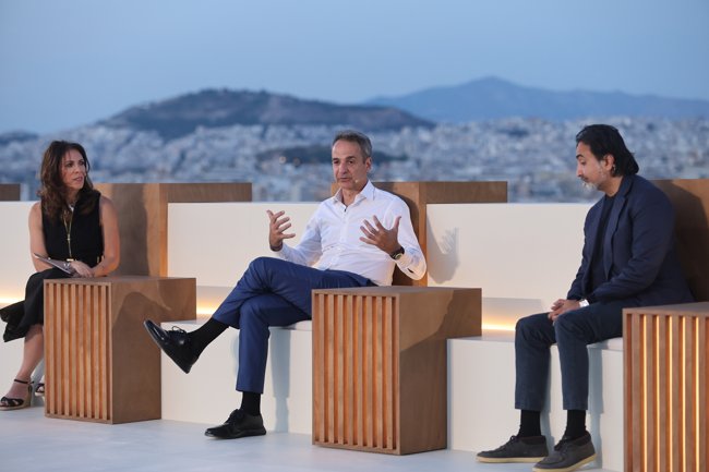 Μητσοτάκης από την Πνύκα: Μπορείς να κερδίσεις εκλογές ως μετριοπαθής κεντρώος, μπορείς να νικήσεις τους λαϊκιστές