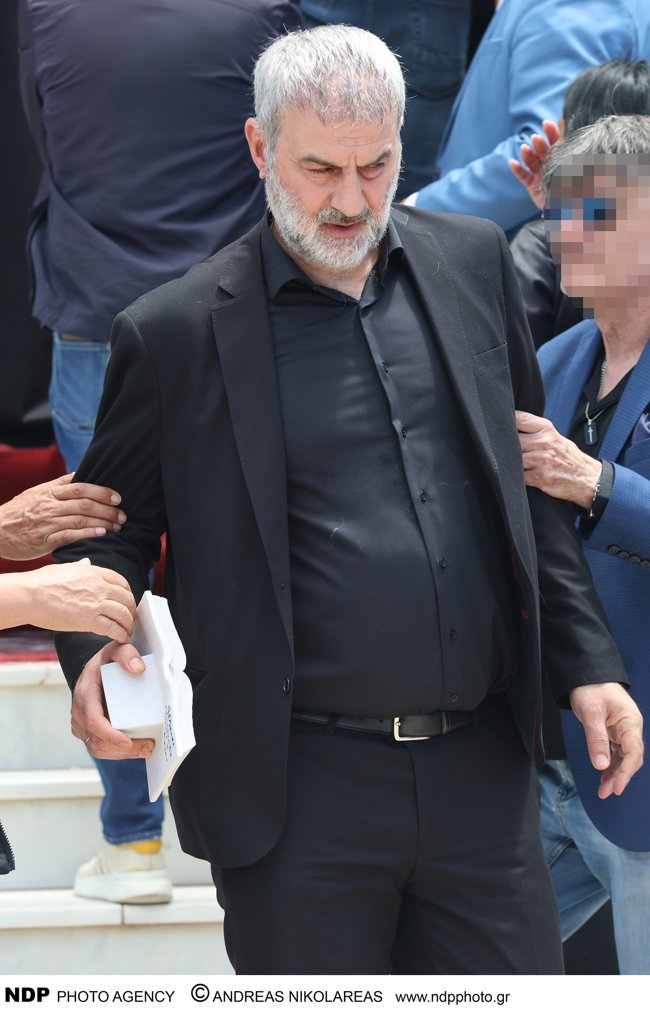 Μαστροκώστα: Σε βαρύ κλίμα το 40ήμερο μνημόσυνο στο Μεσολόγγι -Τραγικές φιγούρες ο Δέλλας και η κόρη τους