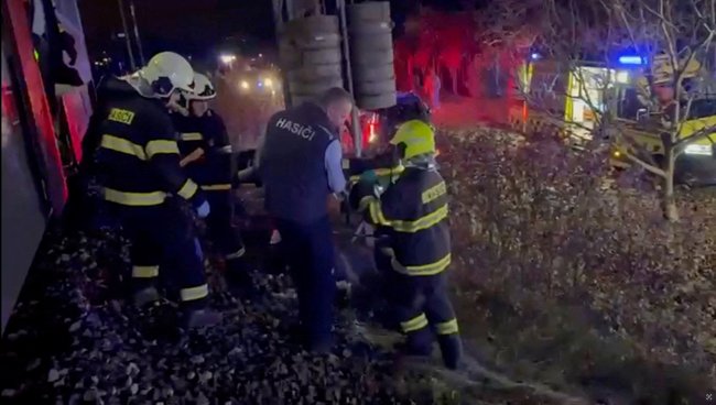 Σλοβακία: Πώς έγινε η σύγκρουση των τρένων με τους δεκάδες τραυματίες - Δεύτερο ατύχημα μέσα σε ένα μήνα