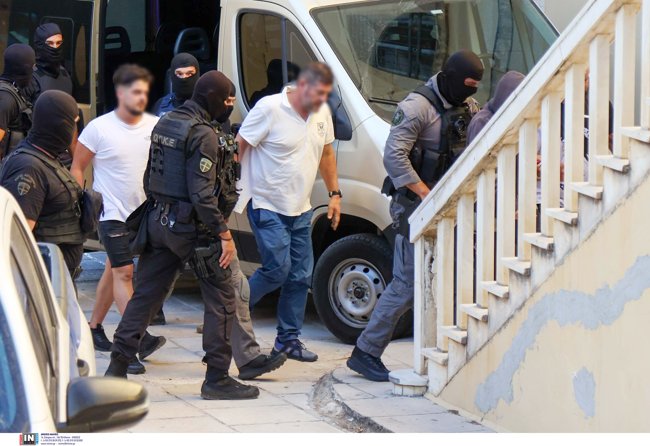 Μαφία της Κρήτης: Τρεις επιχειρηματίες κι ένας παπάς οι αρχηγοί - Εκβίαζαν ηγούμενο με ροζ βίντεο - 3 εκατ. ο τζίρος τους