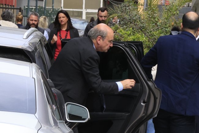 Γιώργος Μυλωνάκης: Κρίσιμες οι επόμενες 48 ώρες - "Θα είναι 10 μέρες αγωνίας" λέει ο γιατρός που τον χειρούργησε