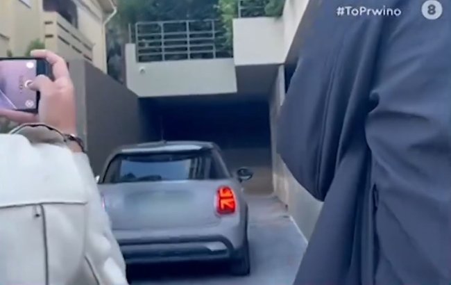Δέσποινα Βανδή: Ζήτησε από το κοινό να την εμψυχώσει στη Θεσσαλονίκη- "Η δική μου πανσέληνος δεν είναι τόσο καλή"