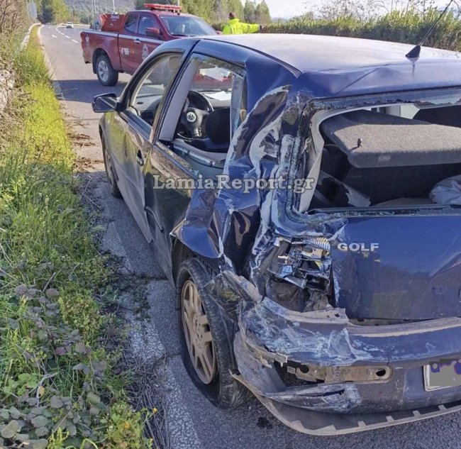 Λαμία: Αυτοκίνητο που επέβαιναν καλόγριες συγκρούστηκε με ΚΤΕΛ - Πώς ο οδηγός κατάφερε να μην τουμπάρει το λεωφορείο