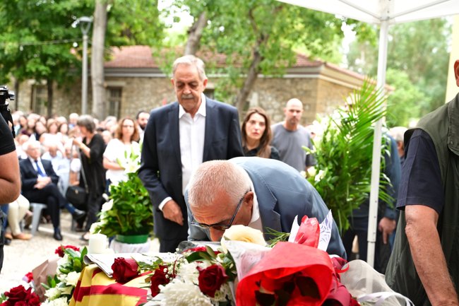 χαλβατζης κηδεια
