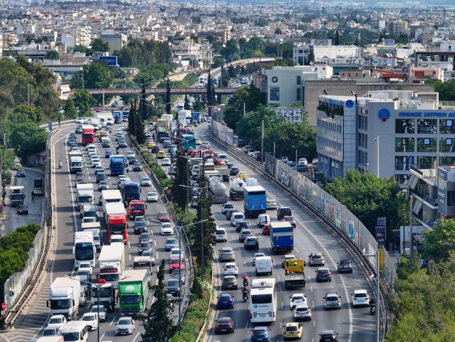 Κάμερες σε οκτώ σημεία της Αττικής και σε 10 γραμμές λεωφορείων για τις παραβάσεις του ΚΟΚ - Με SMS το πρόστιμο στον οδηγό