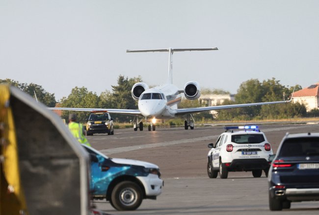 Σερβία: Στο Βελιγράδι με κυβερνητικό αεροσκάφος η σορός του "χασάπη" Ράτκο Μλάντιτς - Εκδηλώσεις τιμής