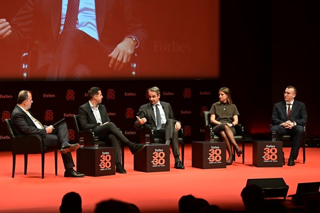 Forbes Greece: Τα μηνύματα Μητσοτάκη στους νέους - Μηδενική φορολογία και νέο υπουργείο Ερευνας
