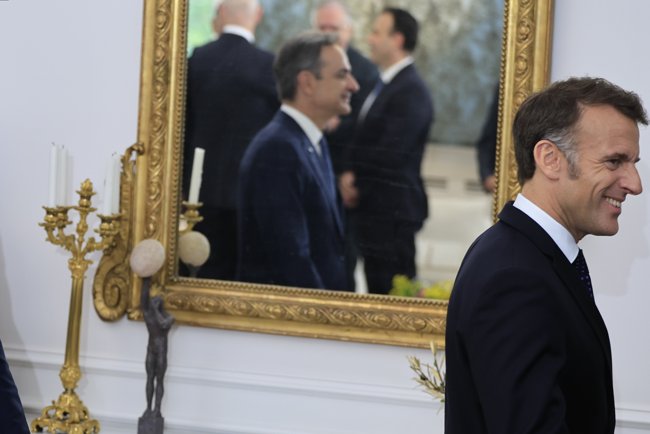 μητσοτακησ μακρον
