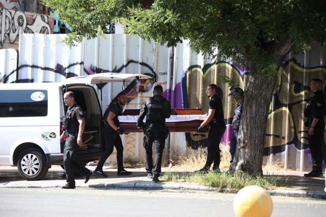 Μυστήριο με τη σορό στη βαλίτσα στην Κυψέλη: DNA, τοξικολογικές και λίστες εξαφανισμένων στο επίκεντρο των ερευνών