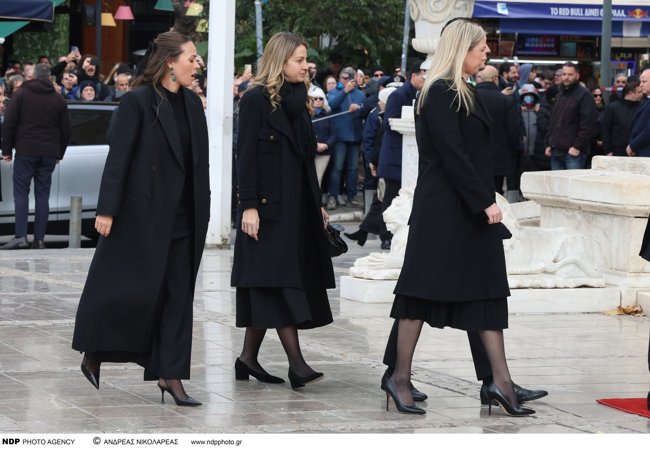 ΝΙΝΑ ΦΛΟΡ