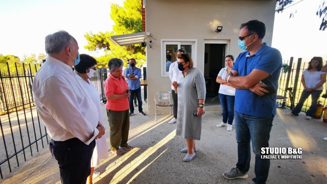 Μενδώνη