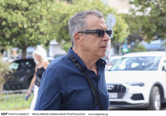 ΣΤΑΥΡΟΣ ΘΕΟΔΩΡΑΚΗΣ