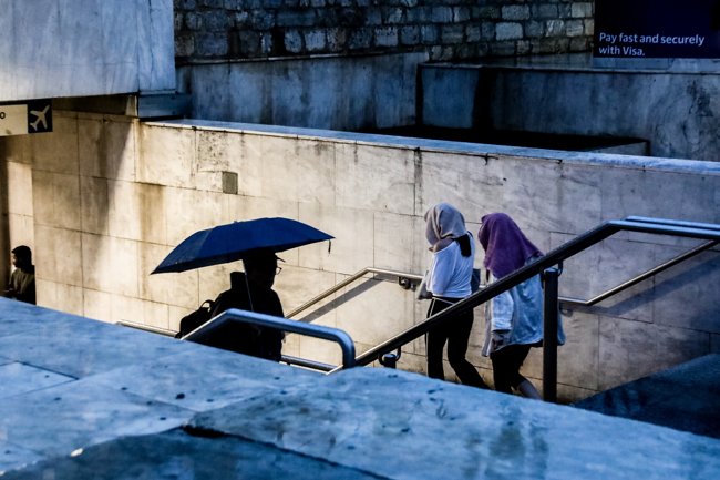 "Άνοιξαν οι ουρανοί" στην Αθήνα: Εντονα φαινόμενα και την Τετάρτη λέει ο Κολυδάς - Πότε θα βελτιωθεί ο καιρός
