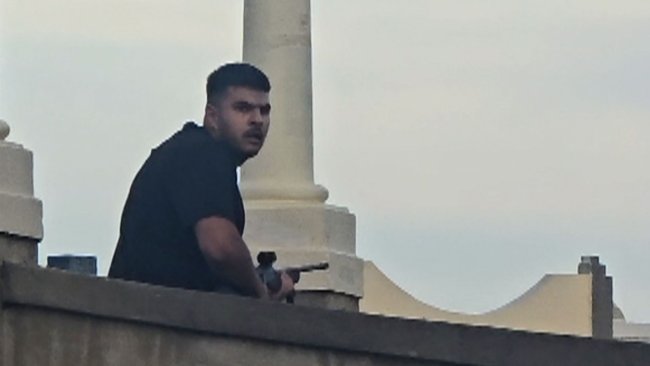 Μακελειό στην εβραϊκή γιορτή στο Σίδνεϊ: Πατέρας και γιος οι δράστες - Με καταγωγή από το Πακιστάν