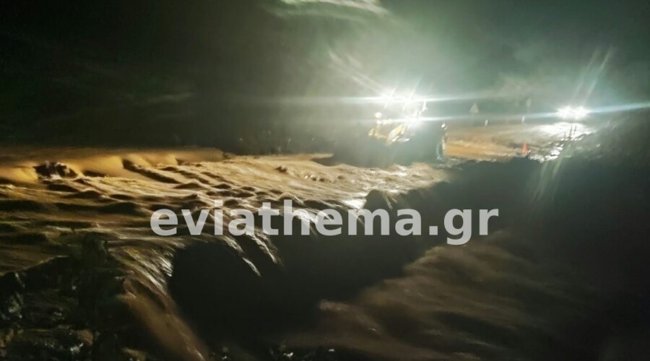 Σοβαρά προβλήματα σε Σκιάθο και Εύβοια από την κακοκαιρία -Κατολισθήσεις, απεγκλωβισμοί, πλημμυρισμένοι δρόμοι