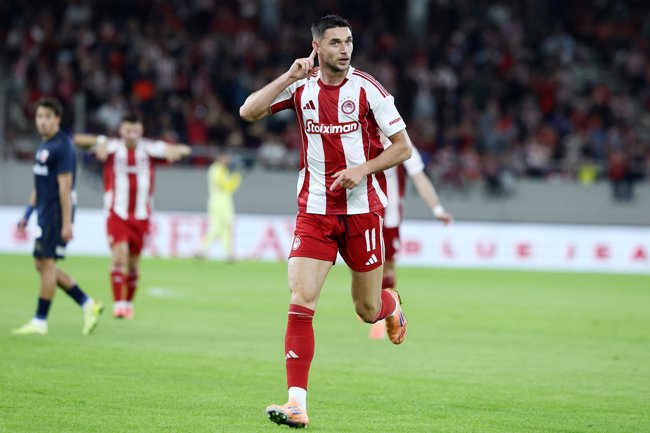 Κύπελλο Ελλάδος: Άνετα 5-0 ο Ολυμπιακός τον Βόλο, ο Καλοσκάμης λύτρωσε την ΑΕΚ στο 96' με την Ηλιούπολη