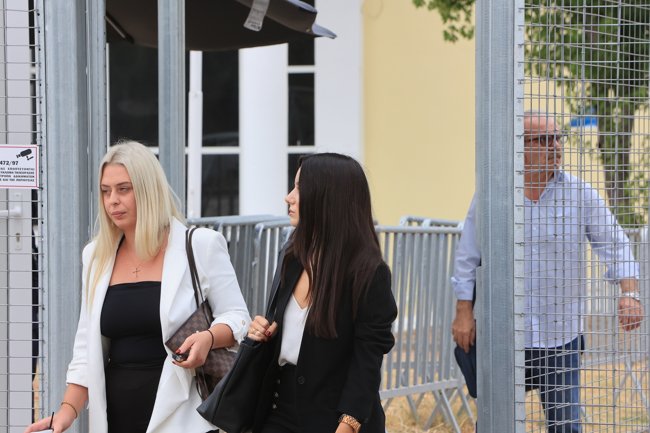 Δίκη για Τέμπη: "Αυτοί πήραν τα κέρδη και εμείς πήραμε κλειστά φέρετρα" - Ξέσπασε ο Παύλος Ασλανίδης
