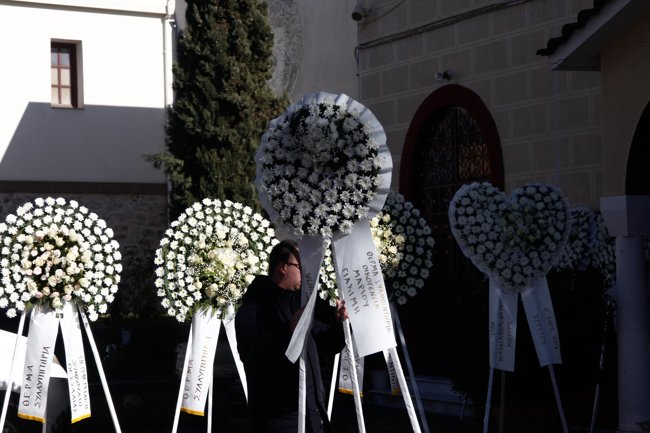 κηδεια βιολαντα ελενη κατσαρου