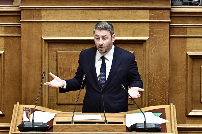 ΝΙΚΟΣ ΑΝΔΡΟΥΛΑΚΗΣ