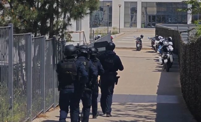 Στην Πάτρα εντοπίστηκε ο 89χρονος πιστολέρο - Είχε πάνω του ένα γεμάτο 38άρι περίστροφο