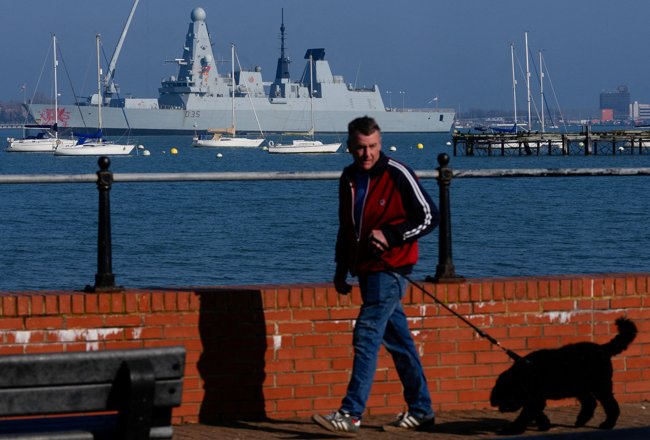 Telegraph: Η μετάβαση του "HMS Dragon" στην Κύπρο καθυστερεί γιατί οι επισκευές γίνονται σε... ωράριο γραφείου