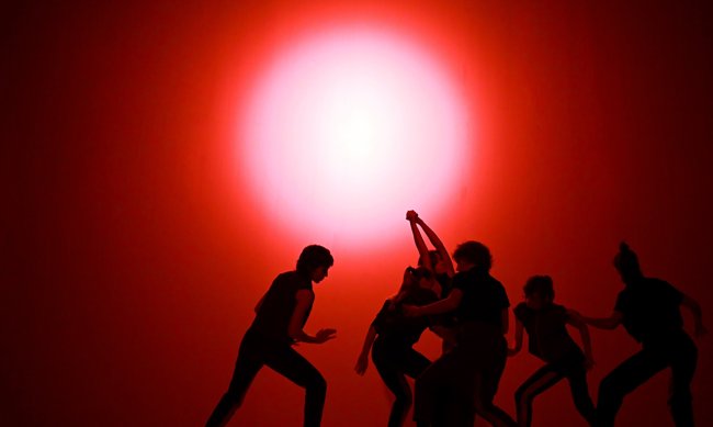 17ο Arc for dance festival: "Χορεύοντας ανάμεσα σε ρήξεις"