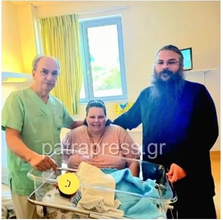 Πάτρα: Μητέρα γέννησε έξι παιδιά με καισαρική, παρά τους κινδύνους λόγω του βάρους της - Πλησιάζει το ρεκόρ Γκίνες