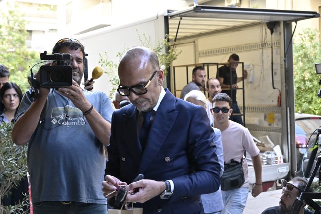 ιατρειο κολωνακι μαζωνακησ