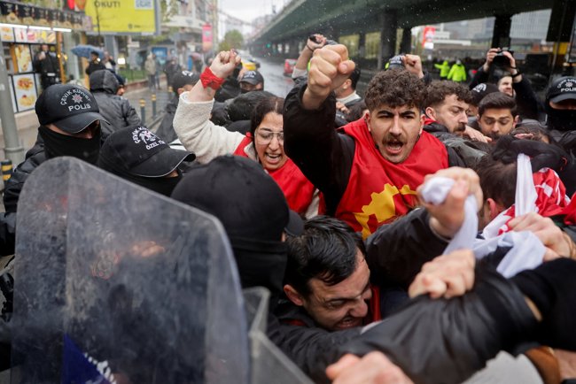 ΕΠΕΙΣΟΔΙΑ ΚΩΝΣΤΑΝΤΙΝΟΥΠΟΛΗ ΠΡΩΤΟΜΑΓΙΑ