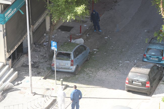 Έκρηξη στη Θεσσαλονίκη: "Πιόνια" η 38χρονη και ο ενοικιαστής - Ο οργανωτής είχε προειδοποιήσει ότι θα "χτυπήσει" σύντομα [βίντεο]
