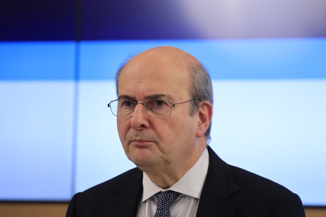 Μέτρα για ακρίβεια: Πλαφόν σε καύσιμα και τρόφιμα έως 30 Ιουνίου - Πρόστιμα μέχρι 5 εκατ. για αισχροκέρδεια